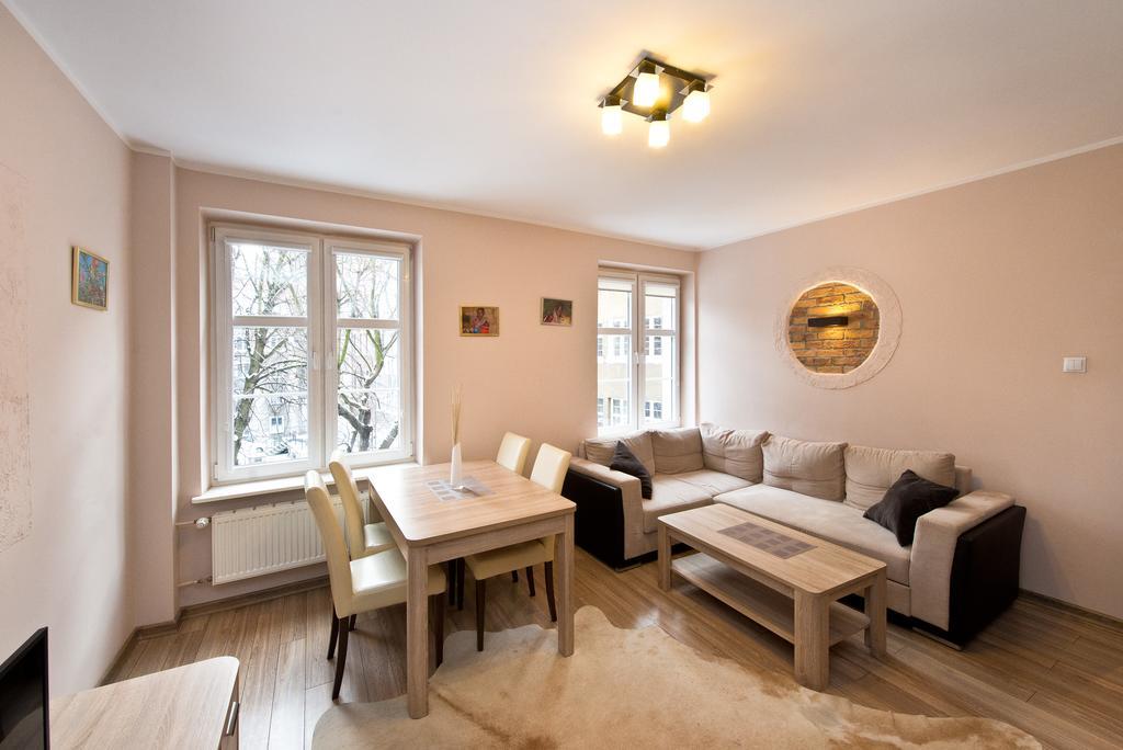 Gdanskie Apartamenty - Apartament Szeroka With 2 Rooms Стая снимка